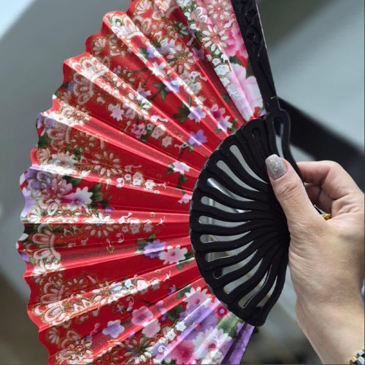 بادبزن جمع شونده دستی