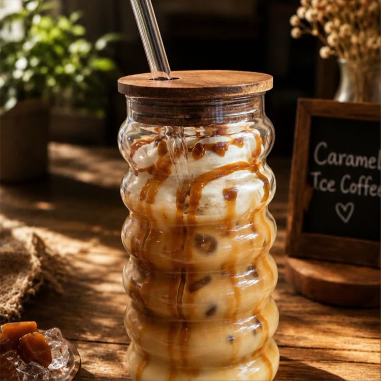 بطری اسموتی نی دار طرح دونات